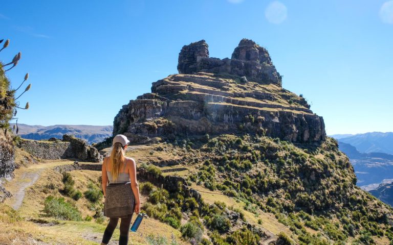 Caminata a Waqra Pukara día Completo